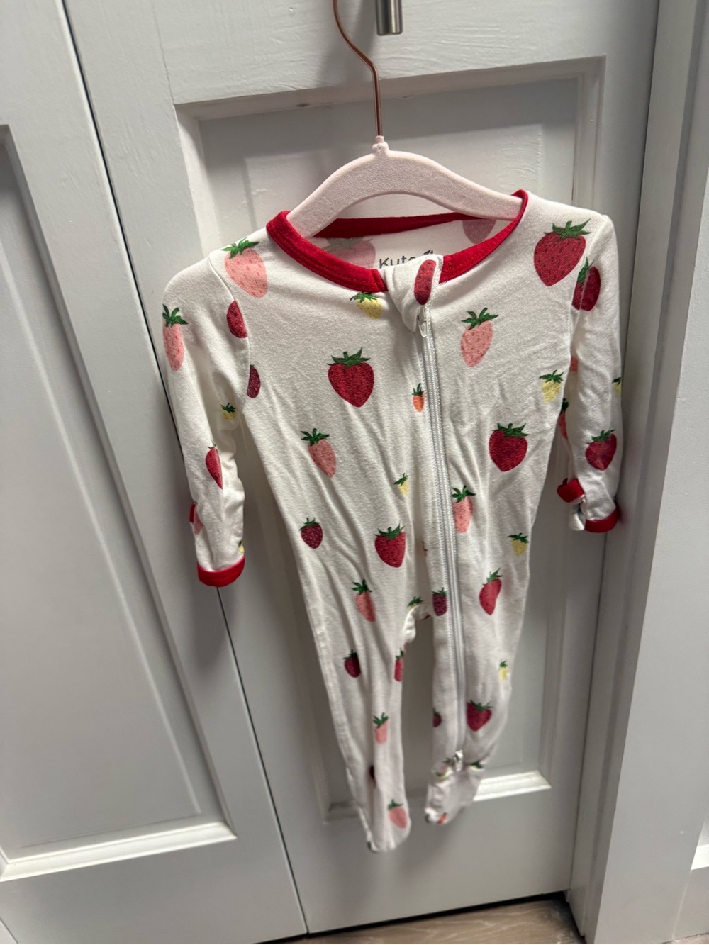 Kyte baby strawberry one piece 0–3